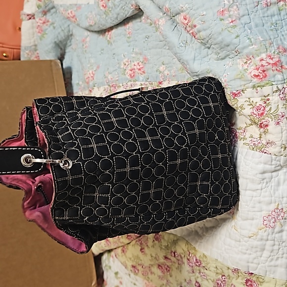 Kate Spade New York Black Fabric and Fuchia Suede Interior. - Picture 2 of 13